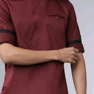 Highlander Men Maroon Slim Fit Solid Casual Shirt