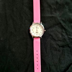Women Baby Pink Trendy Watch 💕