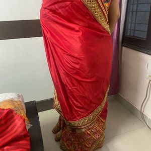 Beautiful Saree With Unstitched Blouse