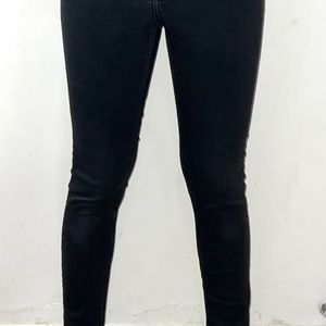 High Waisted Black H&M Jeans