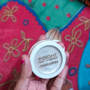 Insight Highlighter And Blush