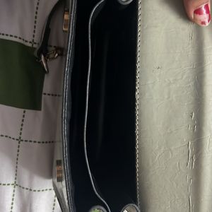 Pista Green Sling Bag