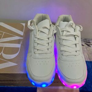 Men Led Sneakers