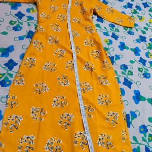 Yellow 💛 Kurti