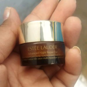 🥳 Estee Lauder Kit