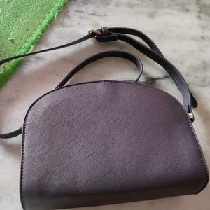 Van Heusen Sling Bag