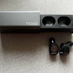 Noise Shots wireless headphones