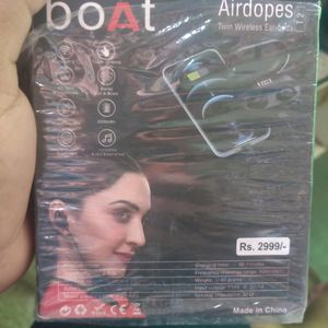 Boat Airdopes T2 Earbuds Also Power Bank