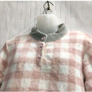 L Size Soft Sweater For Women