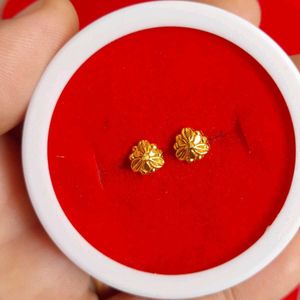 Beautiful New Flower Desine Studs