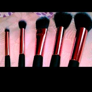 BRANDED BRUSH OFFER