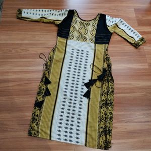 kurti With Side Tassels