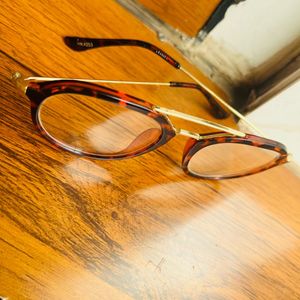 Glasses With Cheetah designed frame