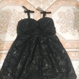 Sweetheart Neck Dress