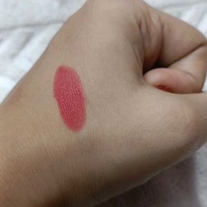 Myglamm Manish Malhotra Powder Matte Lipstick