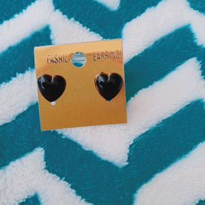 Black 🖤 Heart Shape Earrings Tops