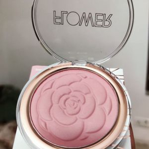 FLOWER BEAUTY POT BLUSH- SWEAT PEA