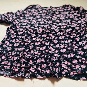 Flowerd Top