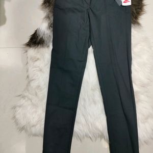 Park Avenue Women Formal Pants With Tag