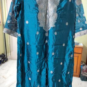 Peacock Green Gold Printed , Round Neck Kurta Set