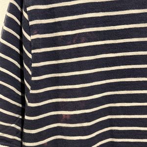 ‘Old Navy’ Blue and White Striped T Shirt w Pocket