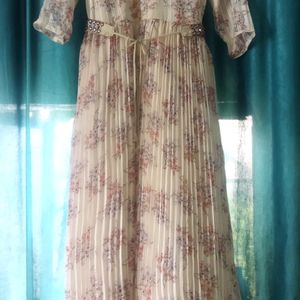 Women's Ethnic Gown With Belt