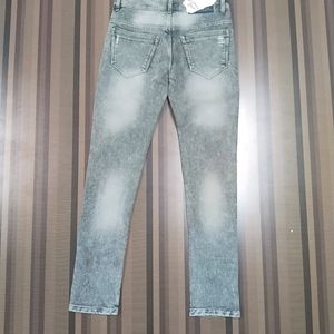 R-16 Size 32 Slim Fit Women Denim Jeans