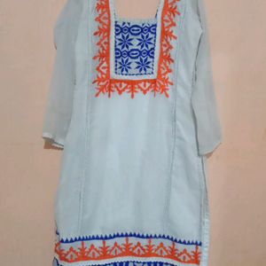 White Kurti