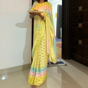 Saree With Blouse