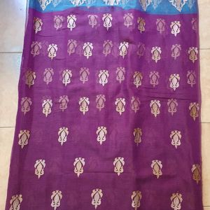 Very Beautiful Net Saree With Golden Thread Work