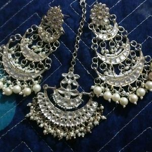 Mangtika Earings Set