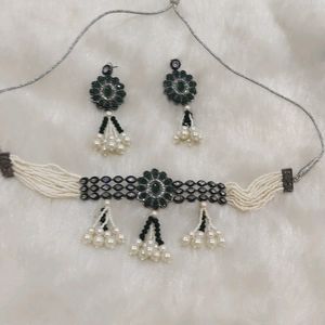 Choker Set