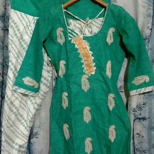 Green 🍏 Colour Women Punjabi Dress