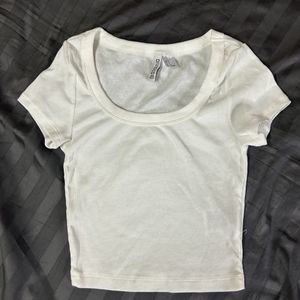 H&M Ribbed Tee