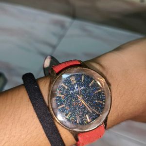 red aesthetic watch