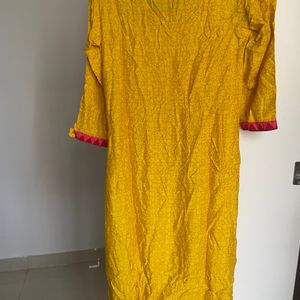 Rangriti Kurti