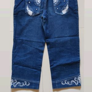 Women's Jeans Capri With Pattern At Front And Back