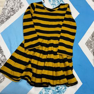 Dress With Mustard Black Stripes And A Belt