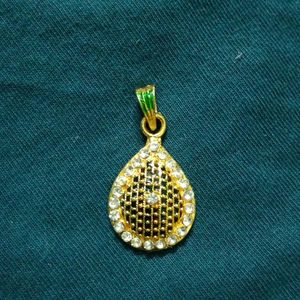 Almond Design Green Shaded Pendant 💛💛