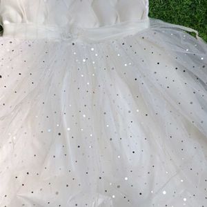 Beautiful White Frock For 4-6 Years