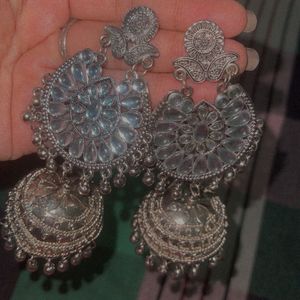 Earings