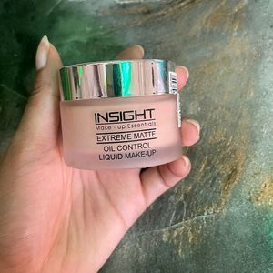 Insight Cosmetic Spf Foundation With Compact Powde