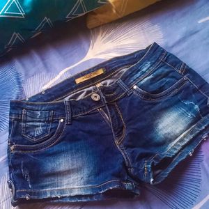 Short Denim