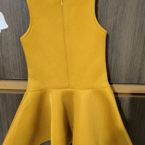 A Beautiful Yellow Dress For Pretty Baby Girl.