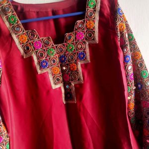 Pakistani Stailess Up And Down Kurti