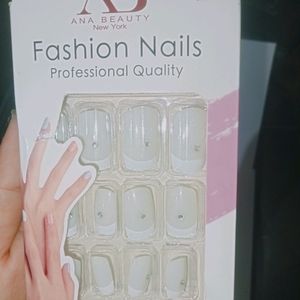 Artificial Fashion Nails Professional Quality