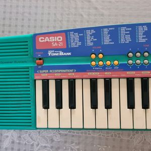 Casio SA-21, an electronic keyboard