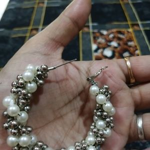 Silver And White Pearl Earings