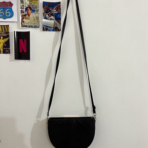 Classic Sling Bag