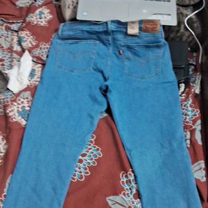 Women's jeans